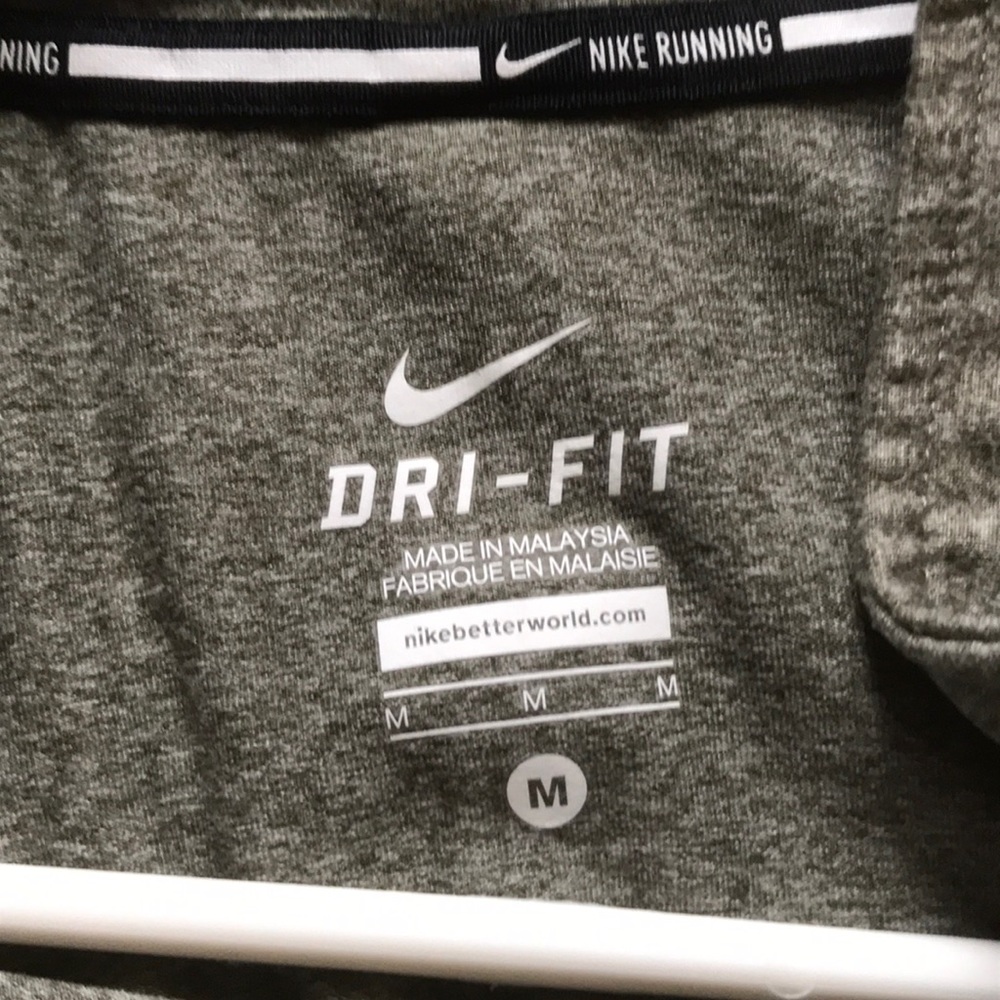 Nike men’s dry-fit sweater - Picture 3 of 3